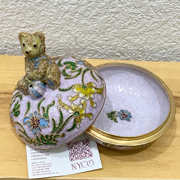 Vintage NYCO Nikki Yassaman Pink Bear Trinket Box Faberge Enameled Art Figurine - Picture 4 of 12